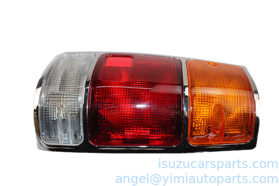 ISUZU UCR TFR2000 लैंप ASM RR COMB LH 3716100D 8970687410 8971210800